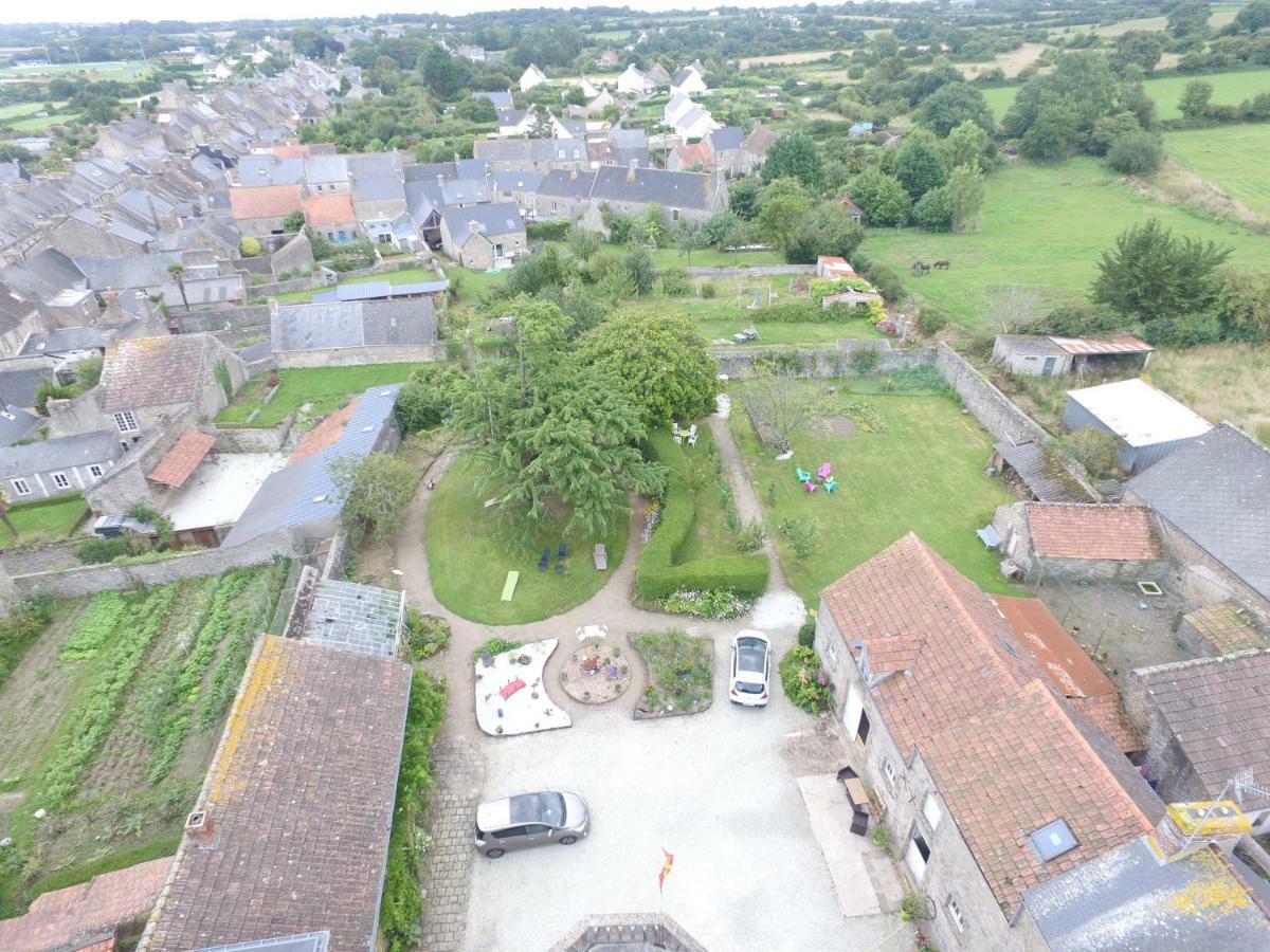 La Tourelle En Normandie Saint-Pierre-Église エクステリア 写真